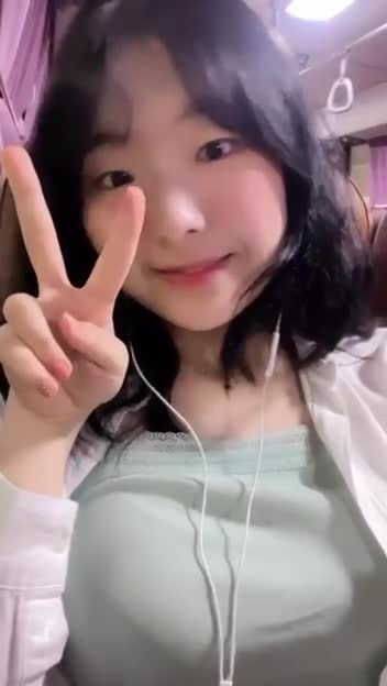 네토 남친이 퍼트린 예은이 [얼공] (2) 썸네일