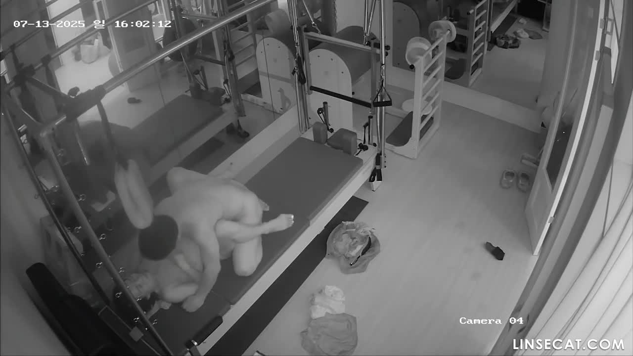 [신작] 필라테스 강사와 그녀의 엄청나게 큰 성기를 가진 남자친구가 엄청나게 긴 시간 동안 섹스를 즐겼습니다. 여자 운동선수들은 정말 성욕이 강한 것 같습니다. 올림픽에서 콘돔이 부족한 것도 당연한 일이죠. [한국에서 해킹된 IP 카메라] [단독 영상] 썸네일